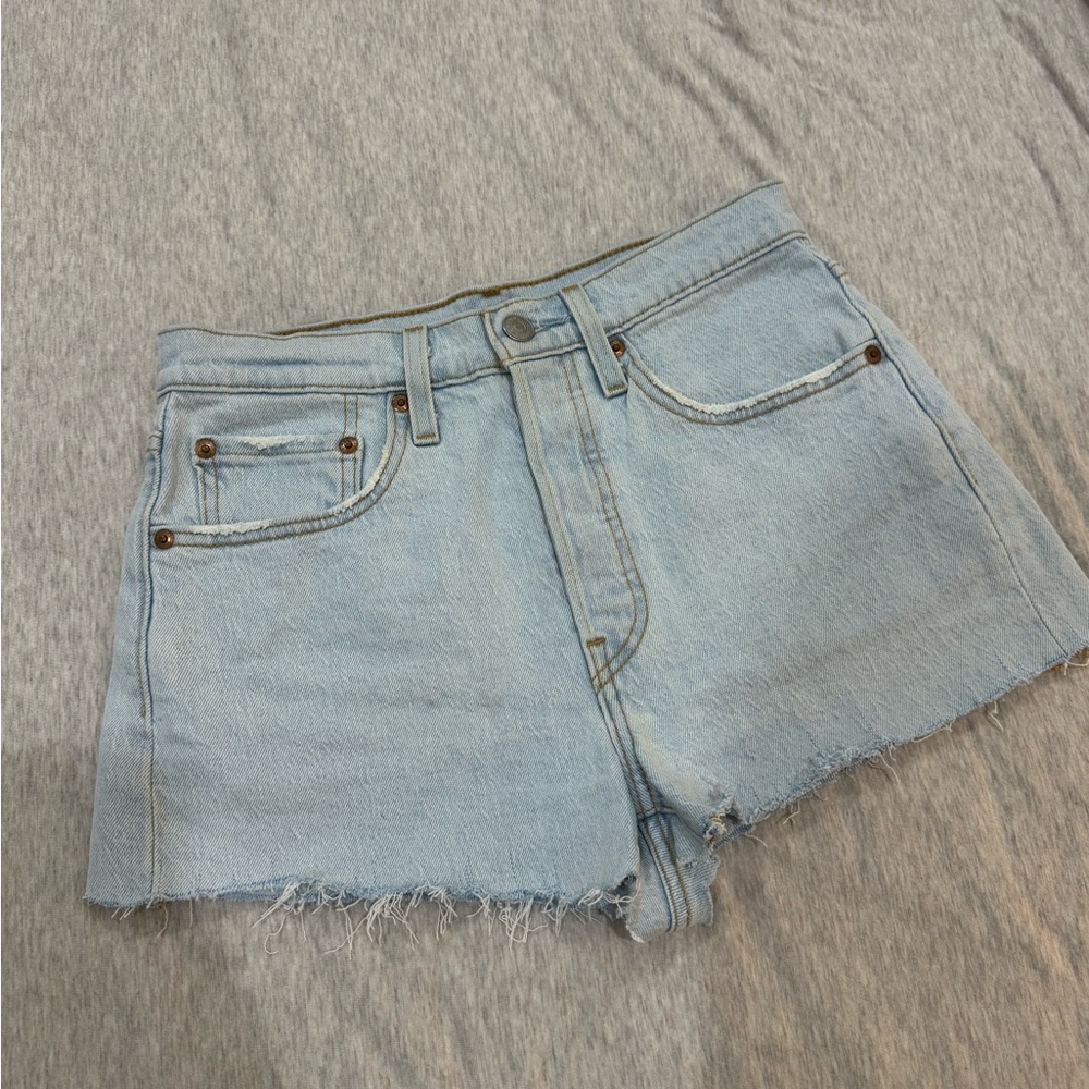 LEVIS 501 VINTAGE HIGH RISE DENIM SHORTS